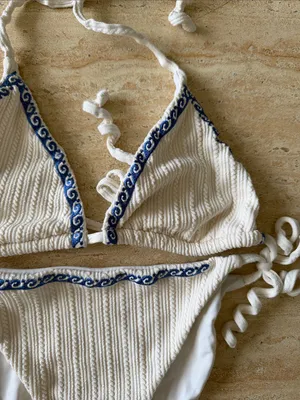 Dippin Daisys Cream Wave Stitched Contrast Trim Bikini Set thumbnail 2