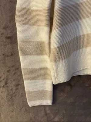 moon & madison Women’s Striped V-Notch Collar Sweater in Cream and Tan Size M thumbnail 3