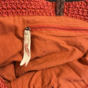 Sakroots Crochet Bucket Bag - Burnt‎ Orange thumbnail 7