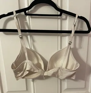 Bra thumbnail 2