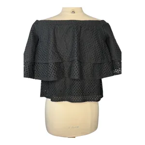 Banana Republic Eyelet Lace Off Shoulder Top Womens Small Black Tiered Ruffle‎ thumbnail 6