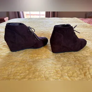 Forever Brown Patricia Lace Up Low Wedge Ankle Booties Shoes thumbnail 2