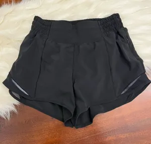 Lululemon Hotty Hot HR Shorts 2.5” Black size 2 thumbnail 1