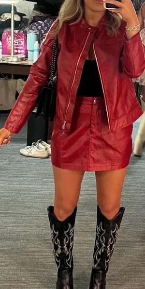 Pretty Little Thing Red Washed Faux Leather Mini Skirt thumbnail 4