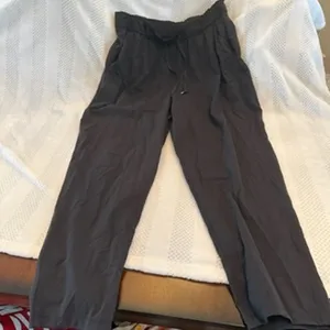 Lululemon Keep Moving Pant *7/8 Length High Rise size 12 thumbnail 1
