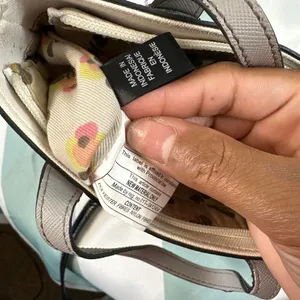 Guess Women's White and Grey Bag thumbnail 5