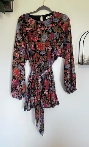 Showpo Floral Print Long Sleeve Belted Boho Mini Dress Size 4 thumbnail 1