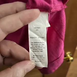 Gap short sleeve top in Raspberry sherbet size medium thumbnail 4