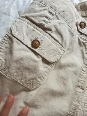 Old Navy Beige Casual Bermuda Shorts Size 6 thumbnail 3