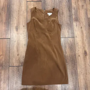 Vintage ALYN PAIGE Sleeveless Square Neck Suede Mini Dress Tan Women's Size 3/4 thumbnail 2