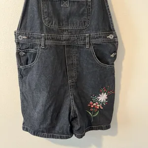 Route 66 Vtg Denim Overall Shorts Black Grey Embroidered Y2K Kid Core Grunge‎ Goth 90s thumbnail 5