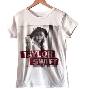 Taylor Swift 2013 Red Era Tee | Women’s M | Official Merch thumbnail 1