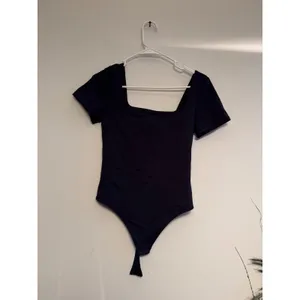 Babaton Contour Squareneck‎ Short Sleeve Bodysuit Navy Blue Womens Medium thumbnail 2