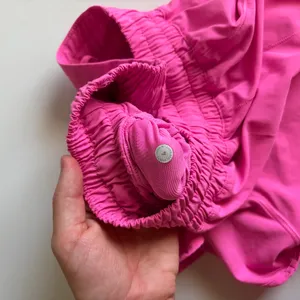 Lululemon 2.5 in gotta hot Women's Hot Pink Athletic Shorts thumbnail 3