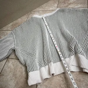 Aerie beyond chenille Striped V-Neck Sweater Sage Green Cream‎ Oversized XL thumbnail 10