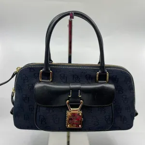Dooney & Bourke Black Large Leather Shoulder Bag thumbnail 9