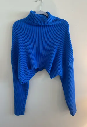 Blue turtle neck sweater thumbnail 1