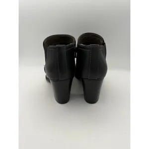 Women’s Eüro Soft Size 8 Black Leather Ankle Boots thumbnail 4
