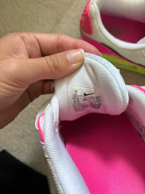 Women’s Nike Air Max Sneakers thumbnail 4