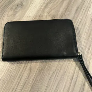 Adrienne Vittadini Black Wristlet Wallet 7.5”x4” thumbnail 2