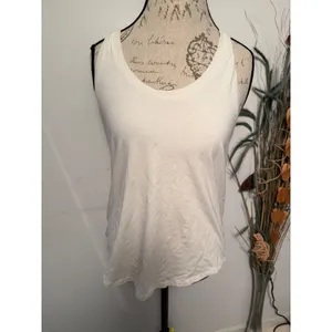 Lululemon White Racerback Tank Top‎ Athletic Workout Casual Women's Size 6 thumbnail 2