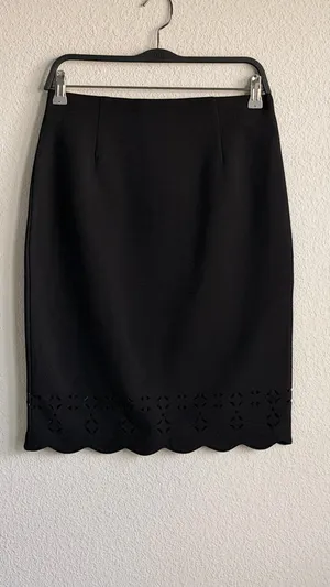 Amanda + Chelsea Black Pencil Skirt Size 6 thumbnail 2