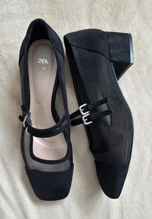 Zara Black Mesh & Suede Low Block Heel Mary Janes Heels with Buckle Strap Sz 39 thumbnail 1