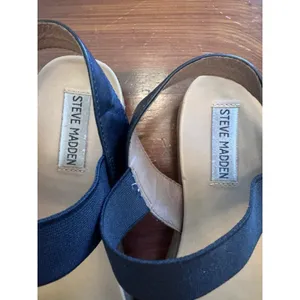 Steve Madden Black Leather Wooden Flatform Sandals, Size 9 thumbnail 2
