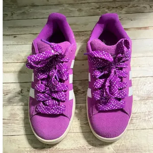 Adidas Campus OOs Purple Burst Sneaker Women's Size 9.5 Polka Dot Laces thumbnail 2