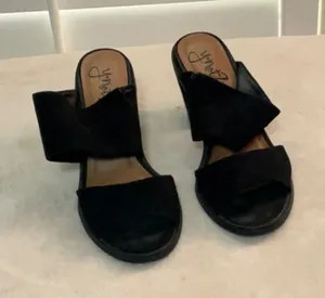 Y..not? Black Size 7 thumbnail 1