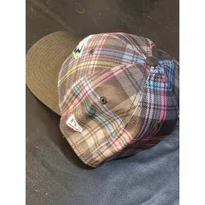 New Era 39 Thirty Philadelphia Eagles Crucial Catch Intercept Cancer Hat S/M‎ thumbnail 2