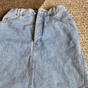 ‎Gap Denim Skirt 7/8 thumbnail 2