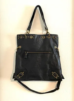 Like new adjustable strap crossbody/shoulder bag Sz 16x16 thumbnail 2