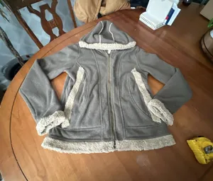 Kuhl Women's Size M Full Zip Fleece Jacket with Faux Fur Trim thumbnail 1