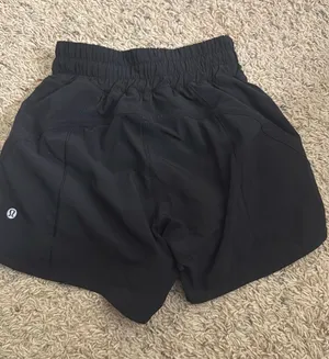 Lululemon Shorts Speed Up 4" Black thumbnail 2