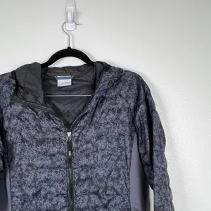 Columbia‎ Womens Gray Floral Quilted Full Zip Hooded Jacket XK0913 Size M thumbnail 3