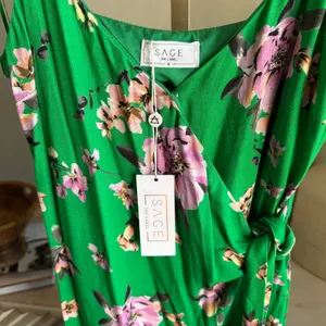 Sage The Label Greener Side Floral Wrap Midi Dress Green Small NWT thumbnail 5