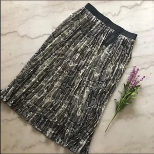 New Rachel Zoe Animal Print Pleated Skirt thumbnail 1