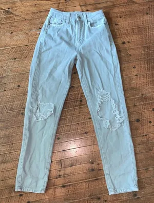 American Eagle destroyed distressed light gray Mom Straight 00 jeans thumbnail 1
