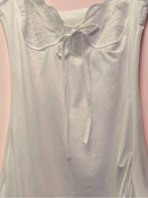 White Lace-Accent fitting Chemise with Bow Tie and lace. thumbnail 4