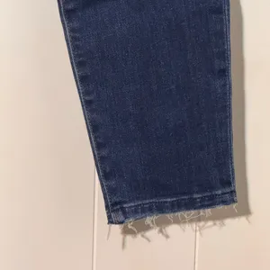 Joe's Jeans Daniella Skinny Jeans Women's 30 Blue Mid Rise Raw Hem Stretch thumbnail 4