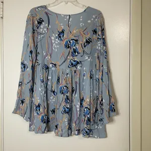 Free People Blue floral vneck boho bell sleeve tunic top size small thumbnail 5