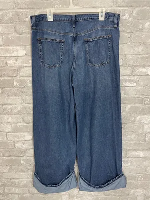 GAP Baggy Mid Rise Ultra Soft Cuffed Jeans thumbnail 2