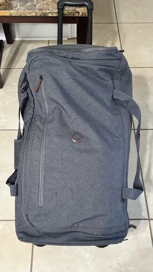 Delsey Paris Large Gray Travel Deffel Bag Soft Sided Luggage Multiple Pocket thumbnail 5