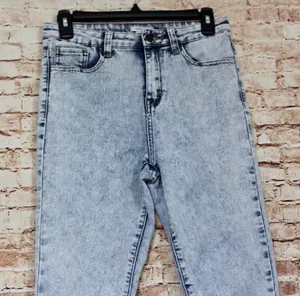 Forever 21 | Acid Wash Skinny Jeans thumbnail 3