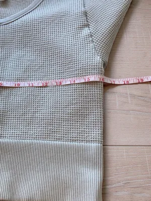 Aerie OFFLINE Main Squeeze Waffle Crop Henley Gray Women’s XL thumbnail 6