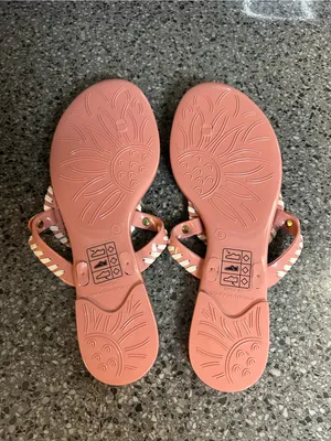 Jack Rogers Coral Pink Leather Thong Sandals with Whipstitch Medallion thumbnail 3