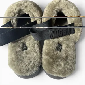 New UGG Super Fluff Slippers Sz 11 Logo Strap Shoes 1121751 Australian Lambs Fur thumbnail 10