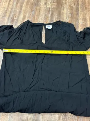 Old Navy Black Lace Crochet Sleeve Detail V-Neck Shift Mini Dress Large Preppy thumbnail 4