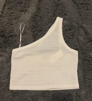 American Eagle Outfitters Top thumbnail 1